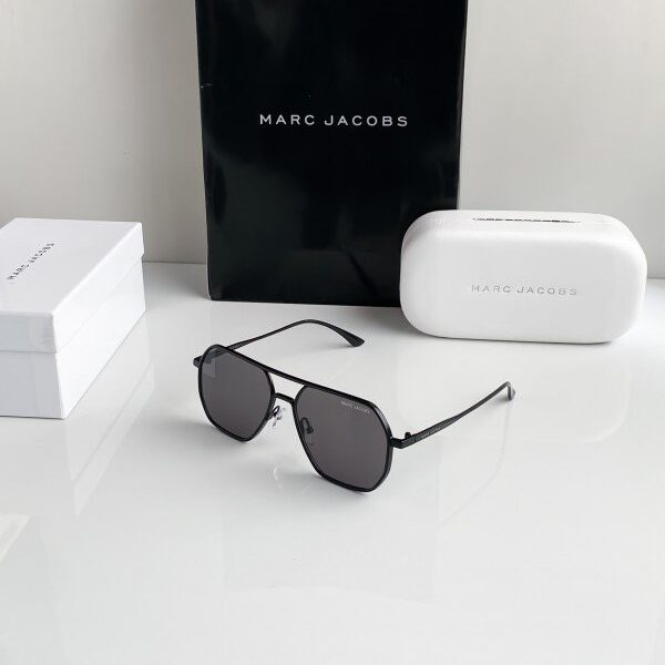 Marc Jacobs full black 5021