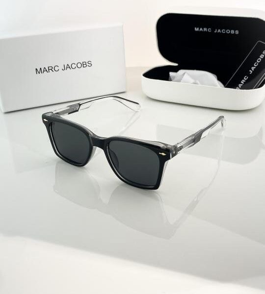 MARC JACOBS TRANSPRENT BLACK 62002